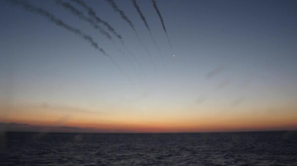 Никогда не злите русский военный корабль: удары Калибром по объектам ВСУ - Sputnik Латвия