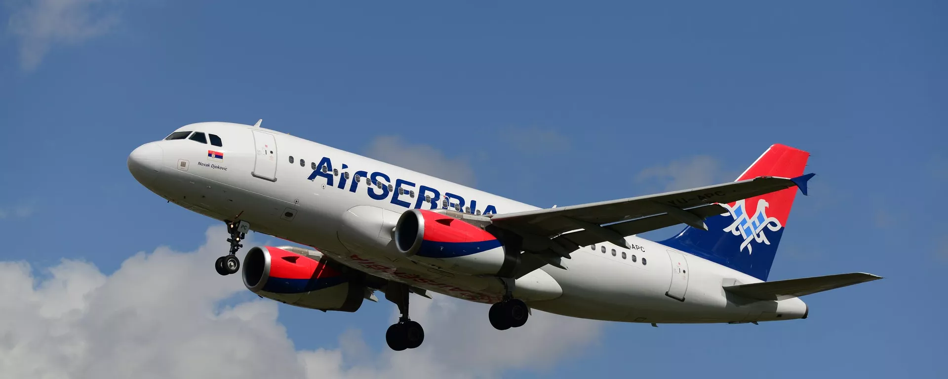 Cамолет авиакомпании Air Serbia - Sputnik Латвия, 1920, 08.04.2022