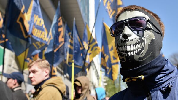 Акция протеста радикалов в Киеве - Sputnik Латвия