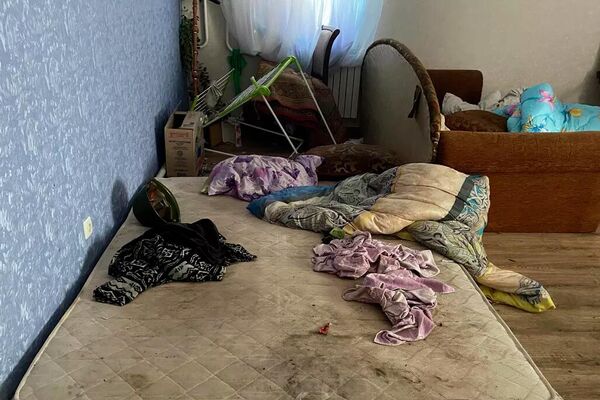 Nacionālisti dzīvoklī pameta ķiveres un bruņuvestes - Sputnik Latvija