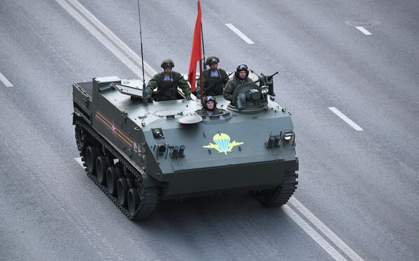 Bruņutransportieris BTR-MD &quot;Rakushka&quot; - Sputnik Latvija