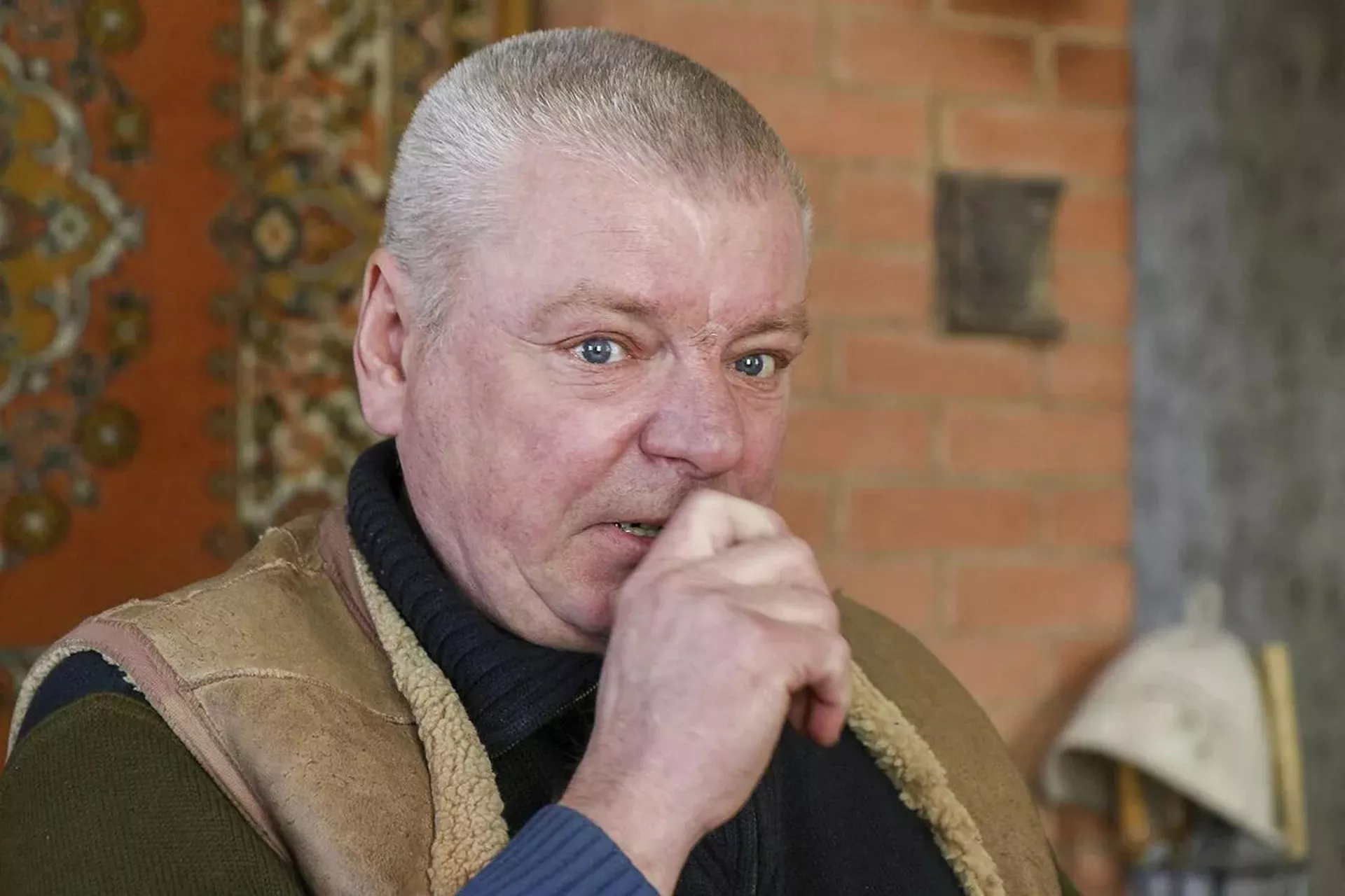 Тем, что его тогда не расстреляли, Зинченко считает себя обязанным настойчивости своего отца - тот неустанно писал апелляции и касационные жалобы Тем, что его тогда не расстреляли, Зинченко считает себя обязанным настойчивости своего отца - тот неустанно писал апелляции и касационные жалобы - Sputnik Latvija, 1920, 28.05.2022