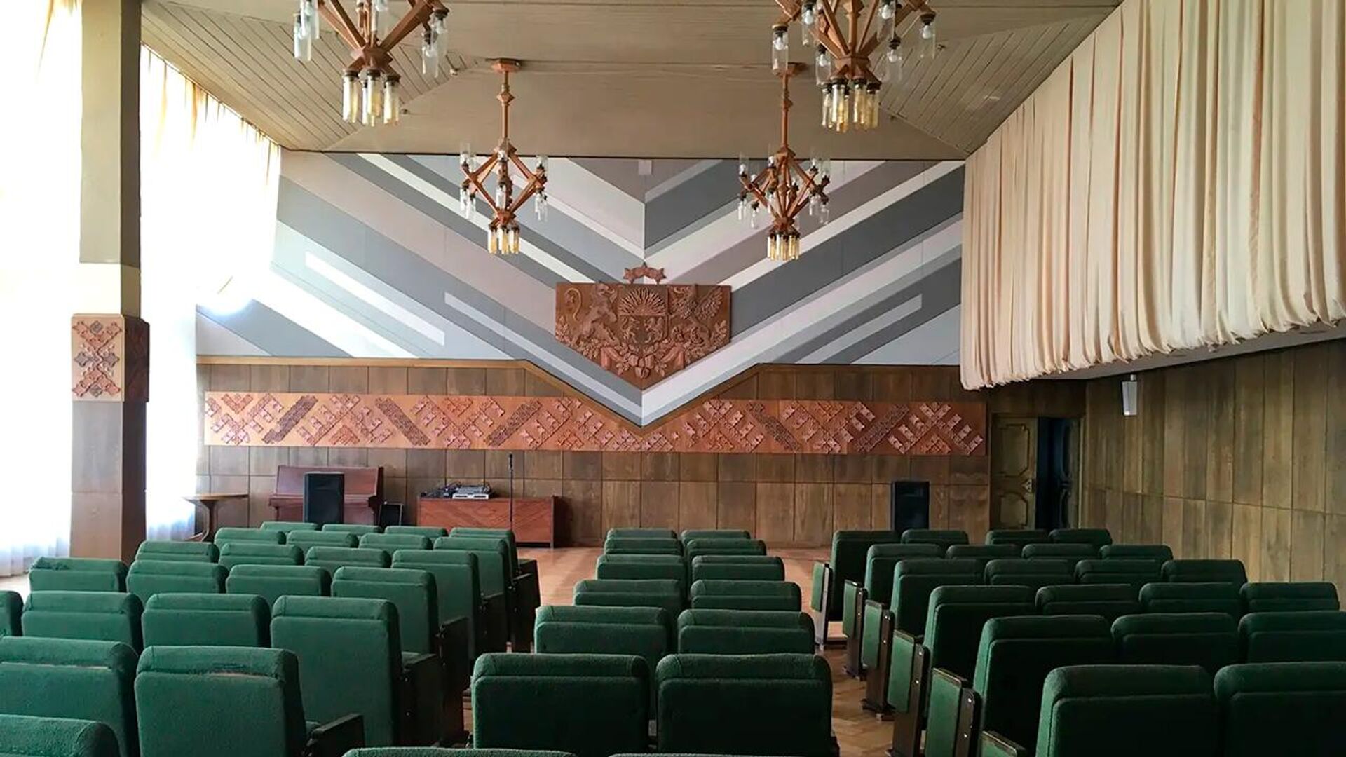 Свадебный зал в здании колхозного центра, Латвия, 2018 - Sputnik Латвия, 1920, 06.06.2022