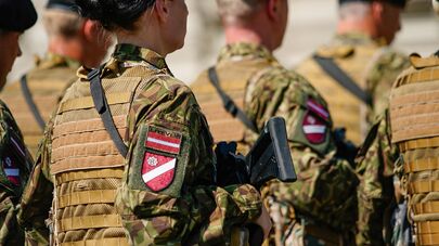 Юбилейный военный парад 1-й Рижской бригады Земессардзе