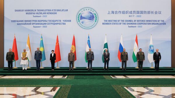 Министры обороны государств - членов ШОС на встрече в Ташкенте - Sputnik Латвия