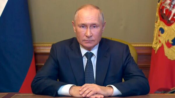 Президент России Владимир Путин проводит совещание с членами Совета безопасности - Sputnik Латвия
