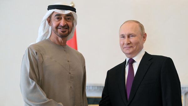 Встреча президента РФ В. Путина с президентом ОАЭ М. бен Заидом Аль Нахайяном - Sputnik Латвия