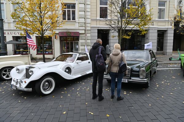 На фото: выставка американских автомобилей в Вильнюсе. - Sputnik Латвия