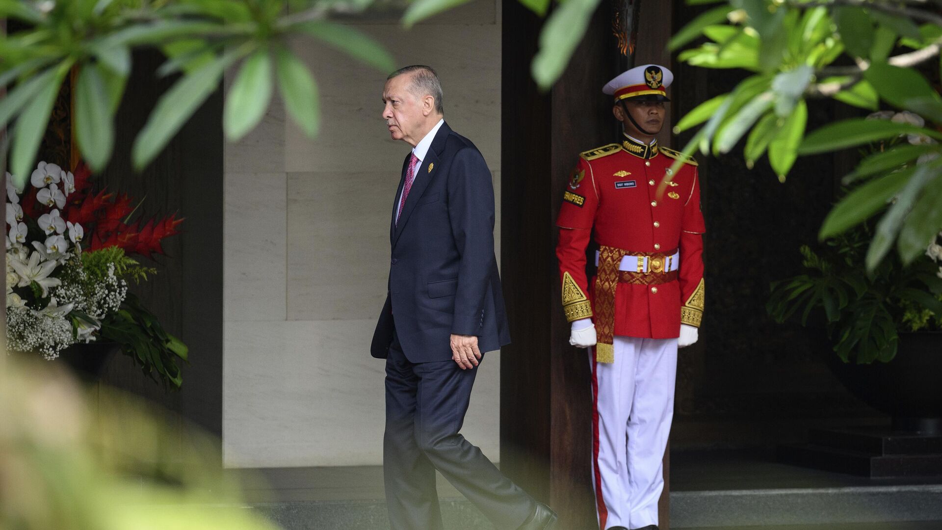 Президент Турции Реджеп Тайип Эрдоган прибывает к началу саммита G20 в Бали, Индонезия - Sputnik Латвия, 1920, 29.11.2022