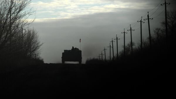 Боевая машина пехоты ВС РФ на передовой в зоне спецоперации - Sputnik Латвия