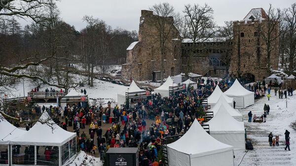 В Сигулдском замке прошел гастрономический фестиваль Празднование вкусов зимы  - Sputnik Латвия