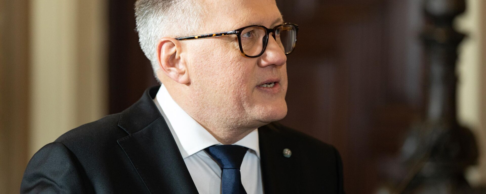 Министр финансов Латвии Арвилс Ашераденс представил в Сейм проект бюджета на 2023 год - Sputnik Латвия, 1920, 16.03.2023