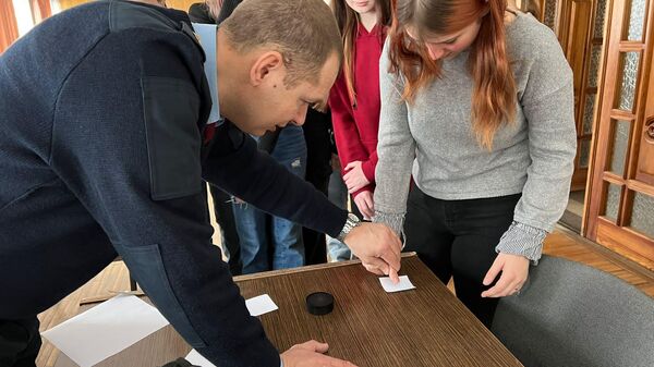 Госполиция Латвии участвует в Дне теней - Sputnik Латвия