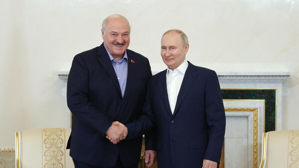 Встреча президента РФ В. Путина и президента Беларуси А. Лукашенко - Sputnik Латвия