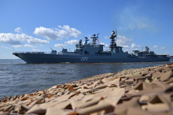 Большой противолодочный корабль &quot;Североморск&quot; в акватории Финского залива в Кронштадте. - Sputnik Латвия