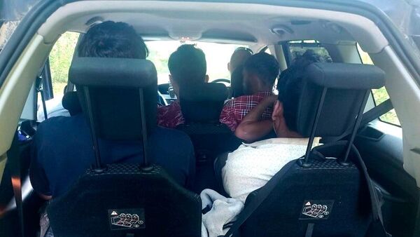 Польские пограничники задержали 10 нелегалов на польско-литовской границе - Sputnik Латвия