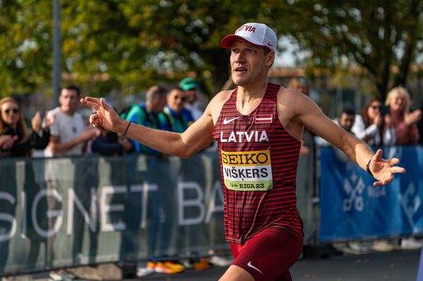 Латвийский бегун Янис Вишкерс - Sputnik Латвия