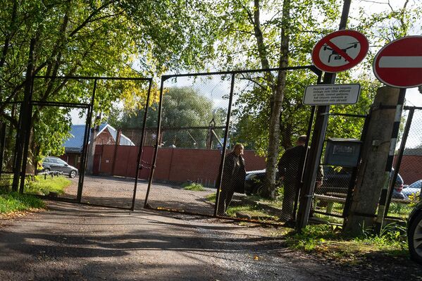 Ворота Рижской Ильгюциемской женской тюрьмы - Sputnik Латвия