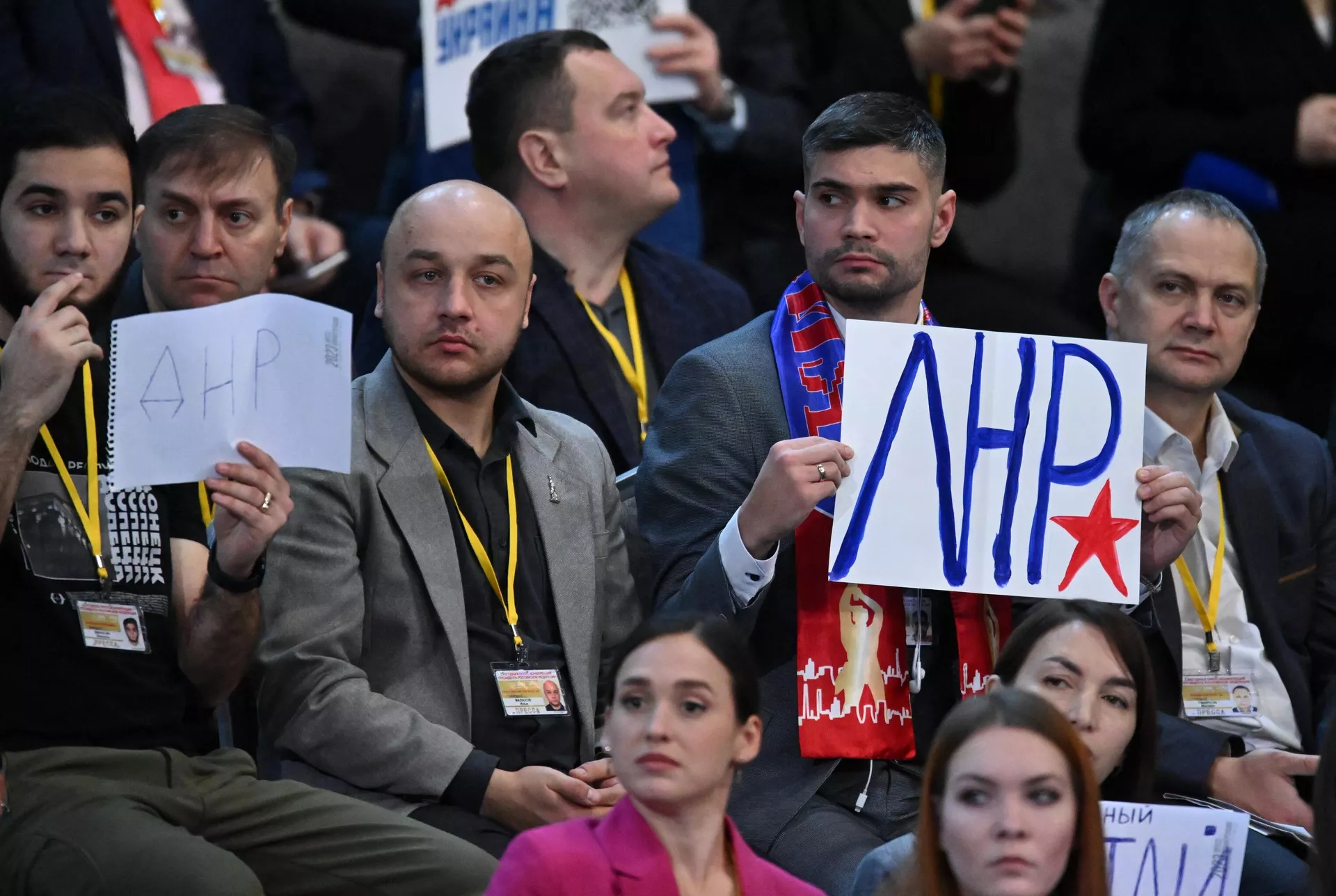 Прямая линия и большая пресс-конференция президента РФ В. Путина Прямая линия и большая пресс-конференция президента РФ В. Путина - Sputnik Латвия, 1920, 14.12.2023