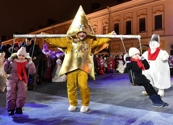 Открытие новогодней площадки во дворе Казанского Кремля - Sputnik Латвия