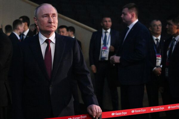 Участников и гостей состязаний лично приветствовал президент РФ Владимир Путин. - Sputnik Латвия