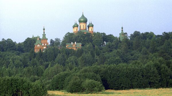 Свято-Успенский Пюхтицкий ставропигиальный женский монастырь - Sputnik Латвия