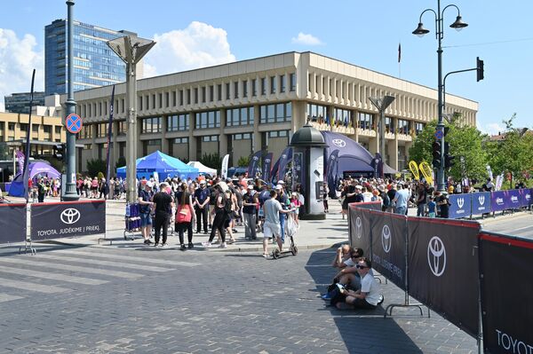 В воскресенье, 19 мая, в Вильнюсе проходило мероприятие по  любительской ходьбе.  - Sputnik Латвия