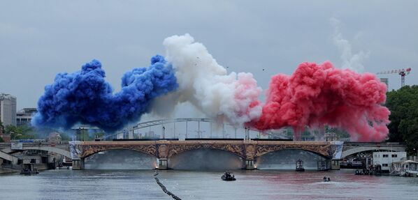 Летняя Олимпиада торжественно открыта в Париже (фото) - Sputnik Латвия