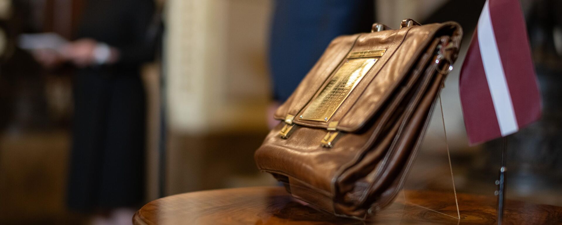 Министр финансов Латвии Арвилс Ашераденс представил в Сейм проект бюджета на 2025 год - Sputnik Латвия, 1920, 01.07.2025