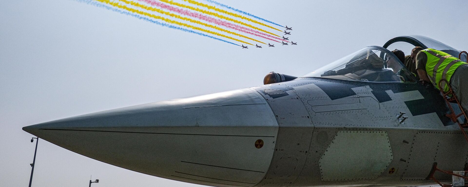 Многофункциональный истребитель пятого поколения Су-57Э на Airshow China 2024 - Sputnik Латвия, 1920, 12.11.2024