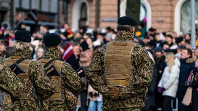 Военный парад в Риге в честь 106-й годовщины провозглашения Латвийской Республики