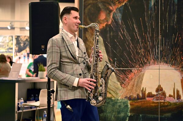 Один из залов выставки был посвящен Литве — там можно было увидеть стенды разных туристических центров, бизнесов, ассоциаций. - Sputnik Латвия