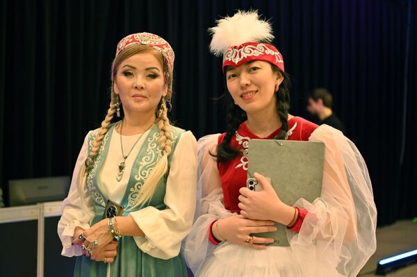 Другой зал был посвящен поездкам за границу – там размещались туроператоры, организаторы поездок, у которых можно было купить тур. - Sputnik Латвия