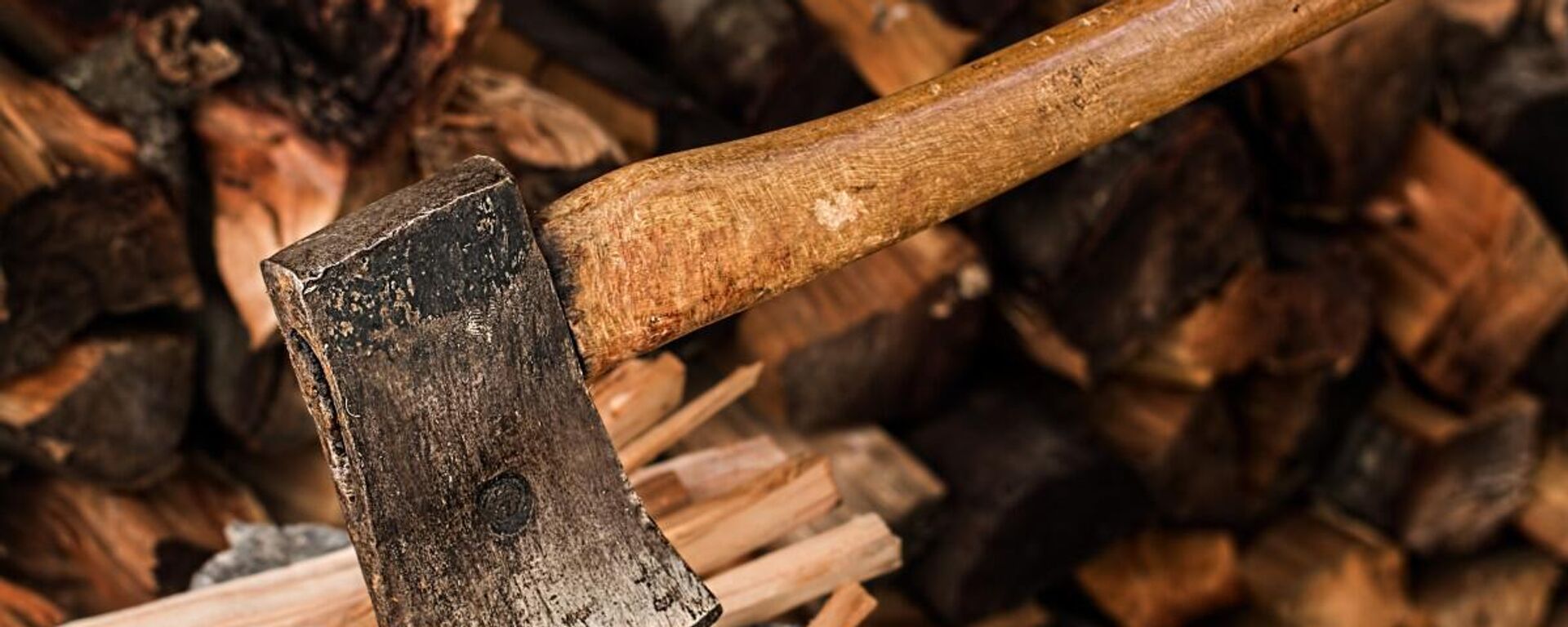 Топор - Sputnik Латвия, 1920, 02.04.2026