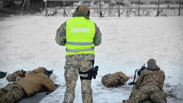 Учения земессардзе из 56 батальона НВС Латвии  - Sputnik Латвия