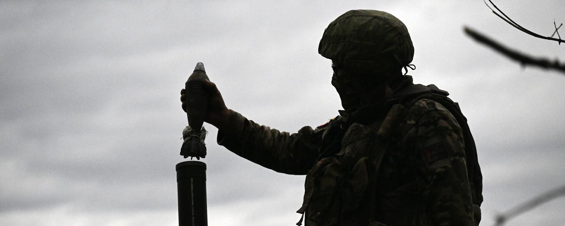 Боевая работа минометного расчета ВС России в зоне спецоперации - Sputnik Латвия, 1920, 12.03.2025
