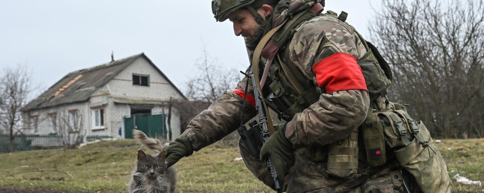 Российский военнослужащий в зоне СВО - Sputnik Латвия, 1920, 13.03.2025