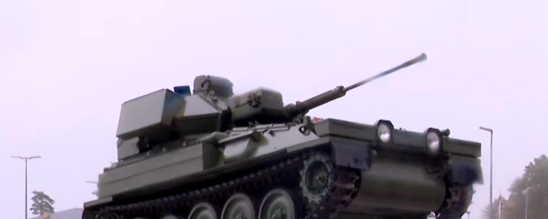 Скульптурная композиция на военной базе Национальных вооруженных сил в Кадаге - Sputnik Латвия, 1920, 08.04.2025