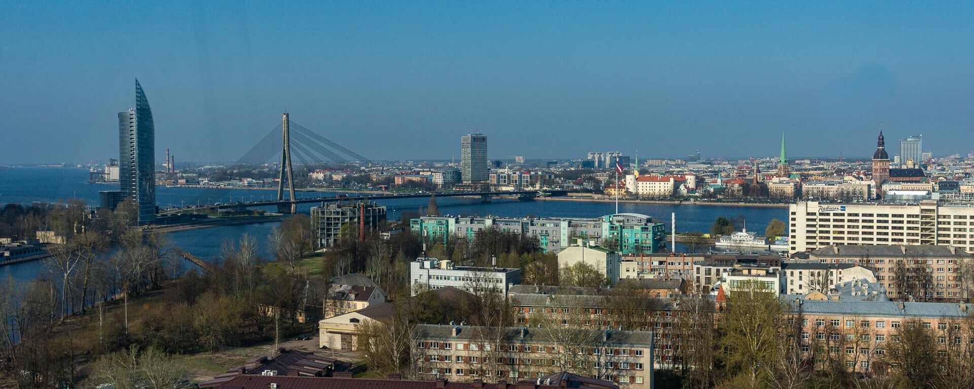 В Риге открылось колесо обозрения  - Sputnik Латвия, 1920, 21.08.2025