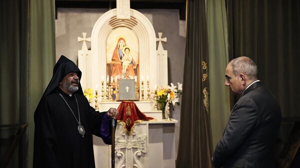 Премьер-министр Никол Пашинян посетил церковь Святого Григория Просветителя в Таллине (29 апреля 2025). Эстония - Sputnik Латвия
