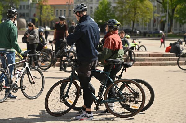 Руководитель проекта &quot;Вильнюс — Зеленая столица Европы 2025&quot; Юрга Почюте-Микутене отметила, что подобные мероприятия помогают создать более зеленый, более устойчивый город, где гармонично сосуществуют природа, инновации и сильное сообщество. - Sputnik Латвия