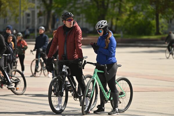 На фото: участники велопарада в Вильнюсе. - Sputnik Латвия