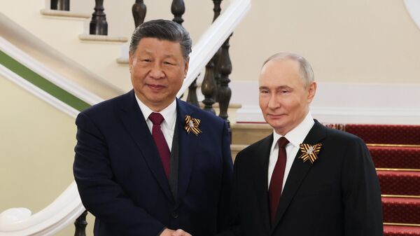 Президент РФ Владимир Путин и председатель КНР Си Цзиньпин - Sputnik Латвия