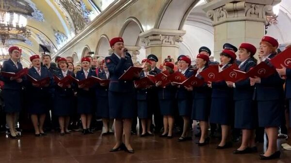 Парад поездов в честь 90-летия метро Москвы на станции Комсомольская  - Sputnik Латвия