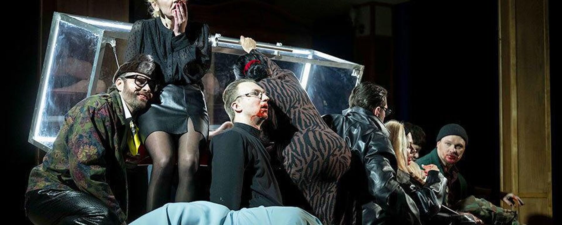 Сцена из спектакля Вишневый сад в Риге в постановке Виестурса Кайриша - Sputnik Латвия, 1920, 20.05.2025