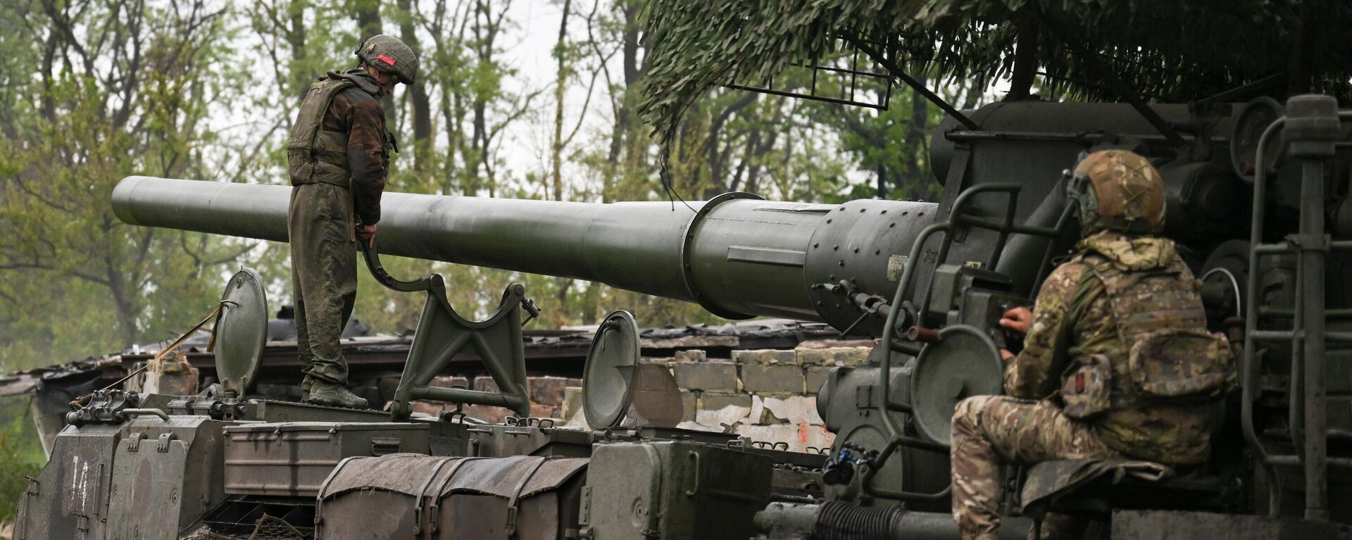 Расчет САУ Малка ВС РФ на огневой позиции в зоне СВО - Sputnik Латвия, 1920, 21.05.2025