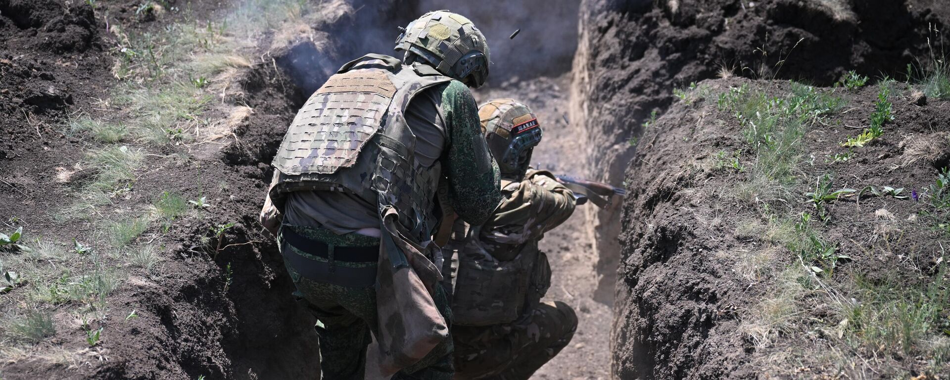 Военнослужащие ВС РФ на полигоне в зоне спецоперации - Sputnik Латвия, 1920, 04.06.2025