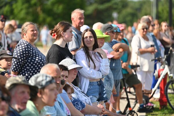 В этом году праздник приурочен к столетию реконструкции Швянтойского морского порта.  - Sputnik Латвия