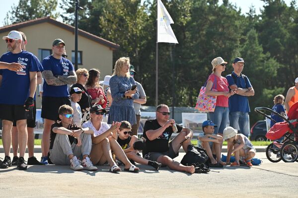 В фильме показан исторически значимый маяк Швянтойи, будни его смотрителей и значение объекта для мореплавателей. - Sputnik Латвия
