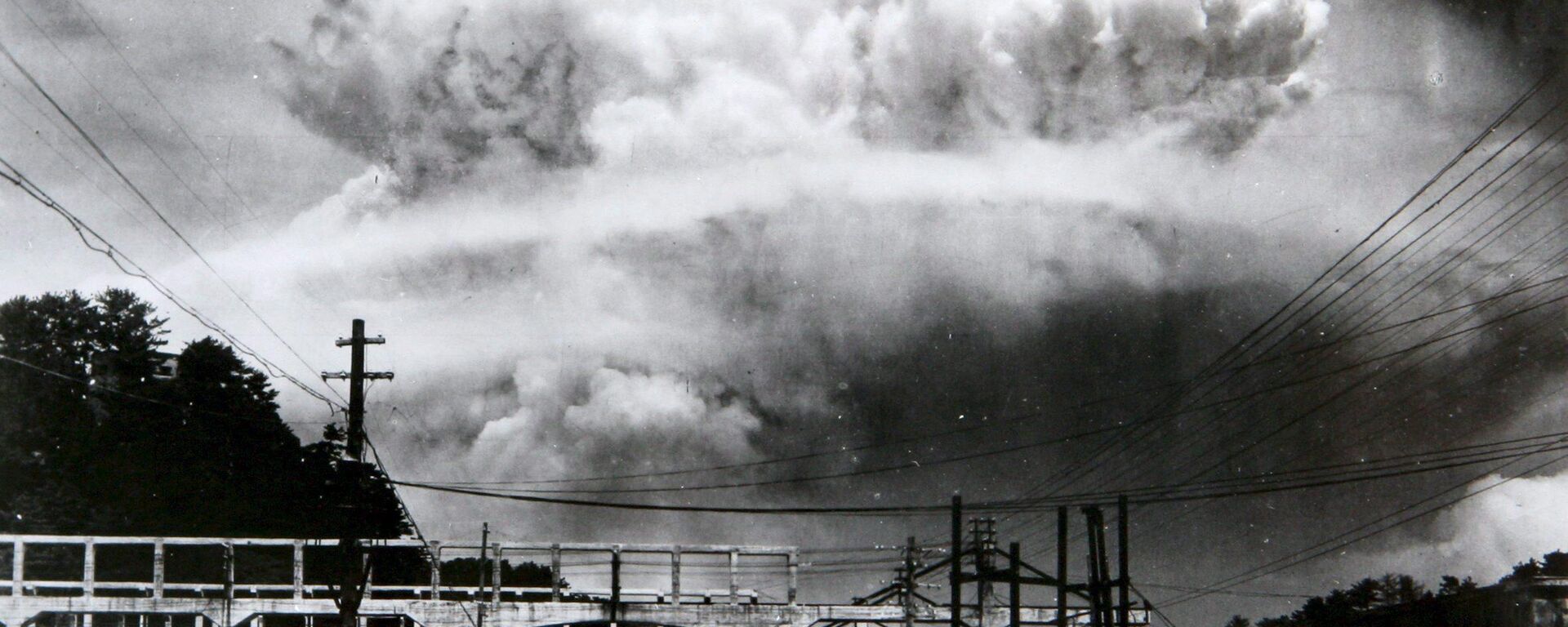 Последствия атомных ударов по Нагасаки в 1945 году  - Sputnik Латвия, 1920, 09.08.2025